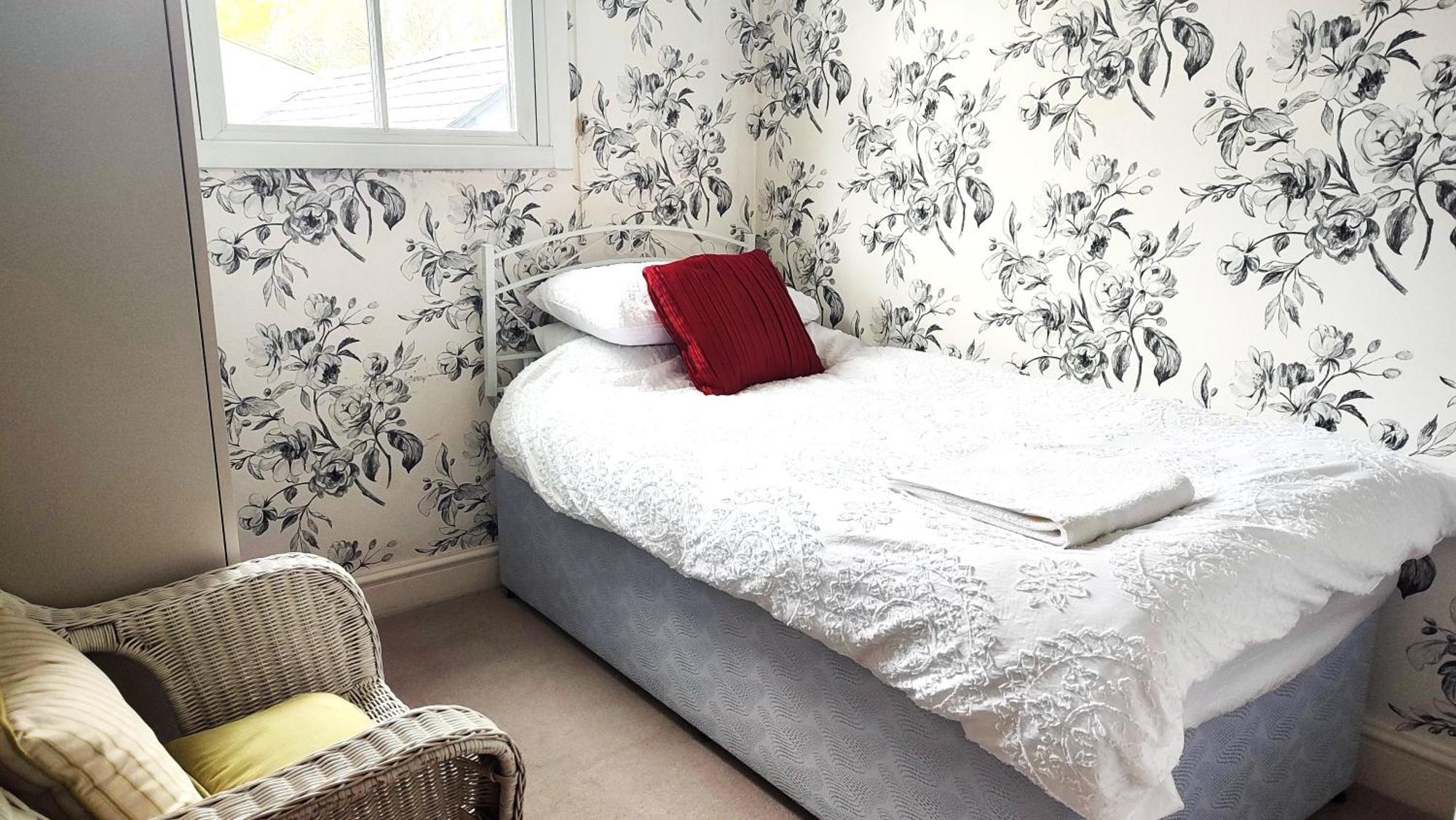 3 Bedroom Cottage In Sunninghill, Ascot Exteriér fotografie